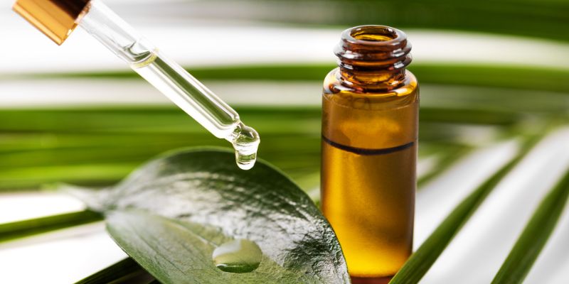 Essential Oils: Health Benefits of Essential Oils & Aromatherapy Guide