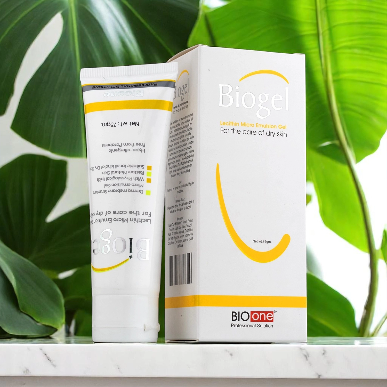 Bio One Biogel Cream, a moisturizer for dry skin enriched with nourishing ingredients like glycerin, olive oil, and vitamin E to provide hydration and care.